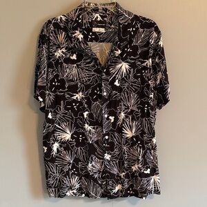 Original Use XL Black & White Floral Short-Sleeve Men’s Hawaiian Shirt